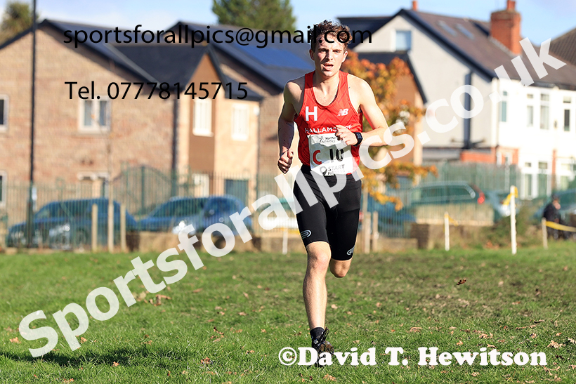 Senior men, 2024 Northern Cross Country Relays, Graves Park, Sheffield.   Photo: David T. Hewitson/Sports for All Pics